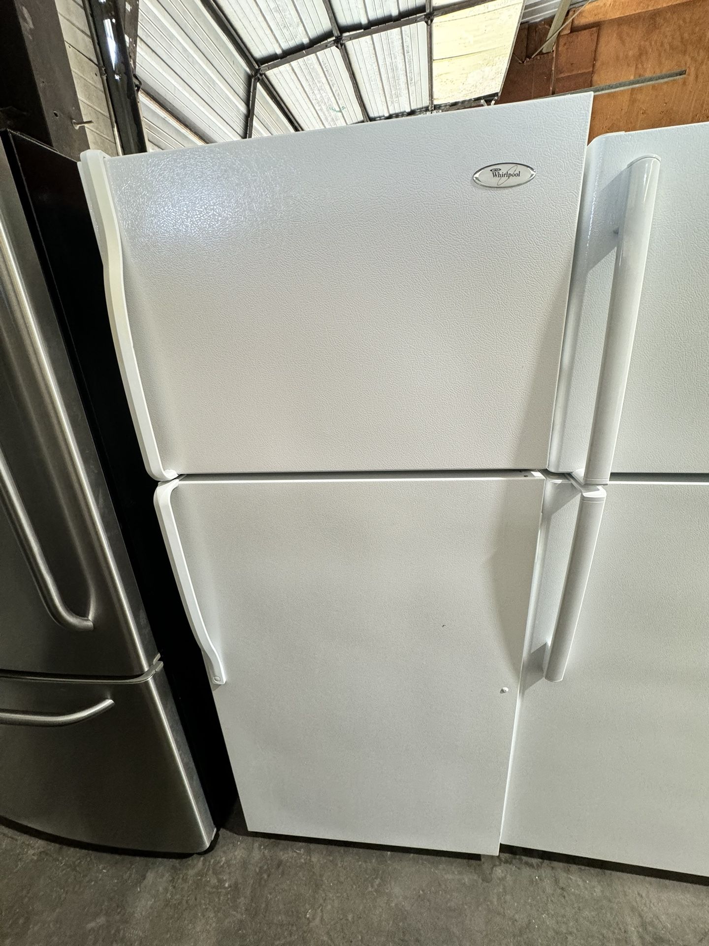 Whirlpool Refrigerator 28 "Width 