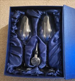 Wine Glass Gift Set with Bottle Stopper, Gorgeous Blue Box