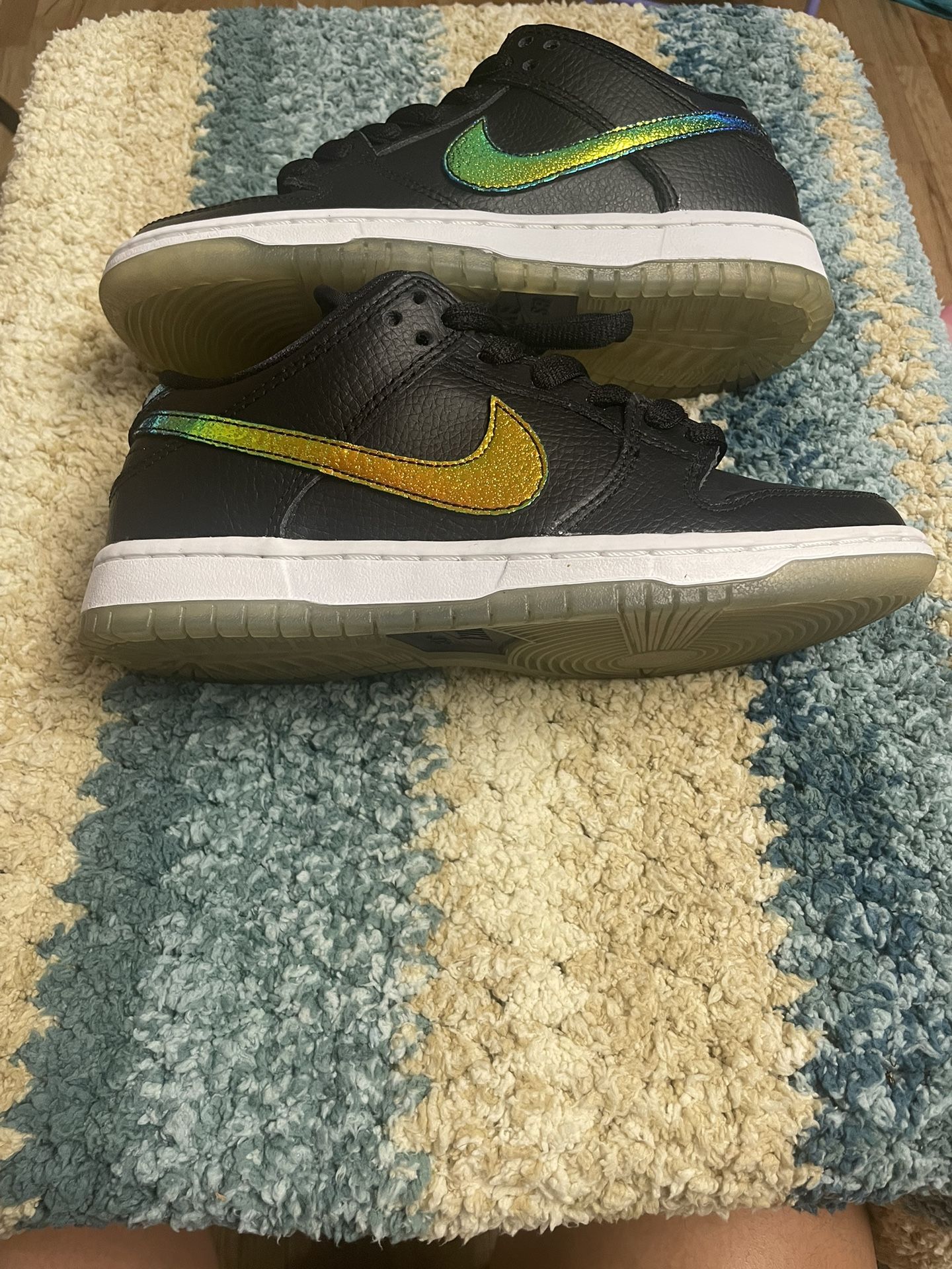 Nike sb oil spill online