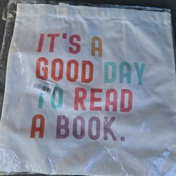 Brand new Canvas Tote bag "It's a good day to read a book"