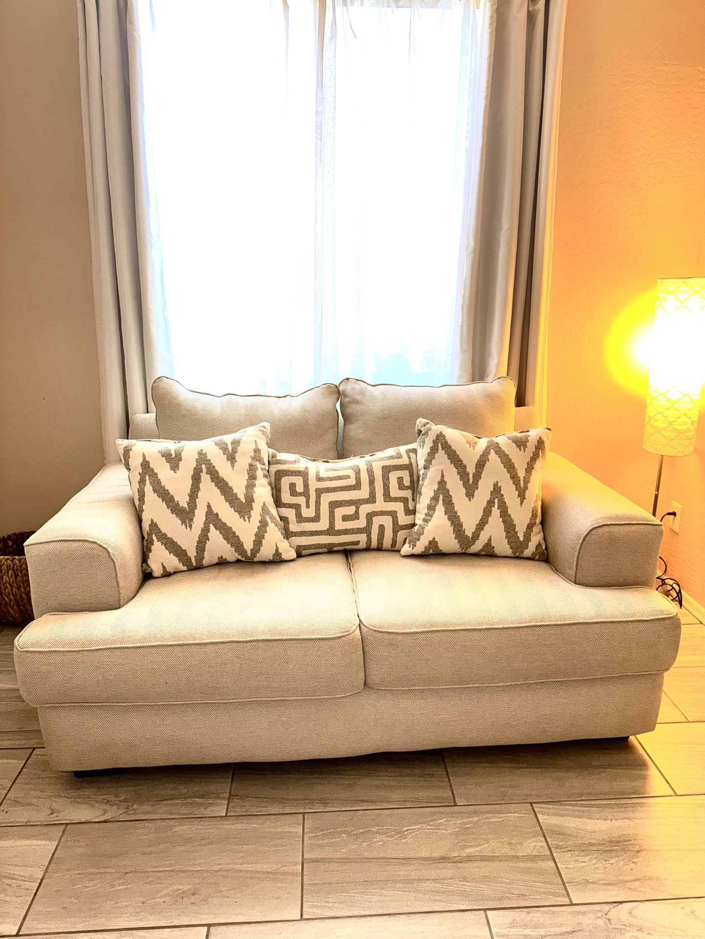 Beige Love sofa