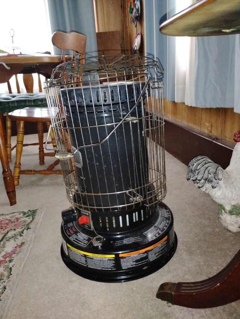 Dyna Glo kerosene heater 
