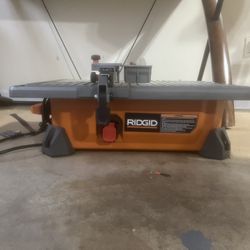 Rigid 6.5-Amp 7 in. Blade Corded Table Top Wet Tile Saw