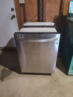 Barely used Stainless steel LG DISHWASHER silentl