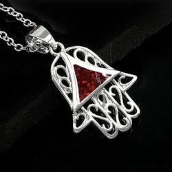 BRAND NEW IN PACKAGE RED FIRE OPAL CRYSTAL SCROLL DETAILED HAND PENDANT 18K SILVER PLATED CHAIN NECKLACE GIFT FOR HER 