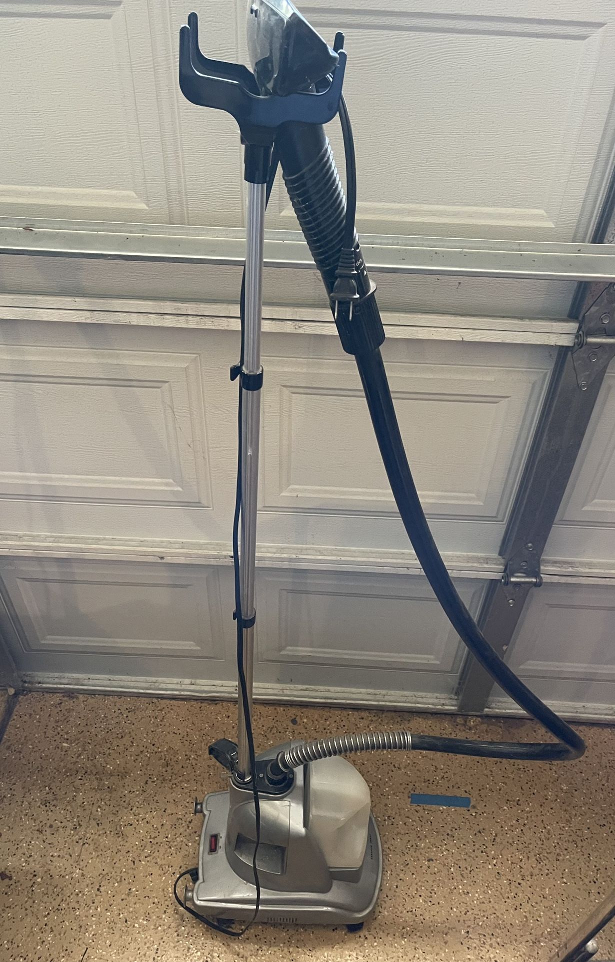 Sharper Image Upright Clothes Steamer