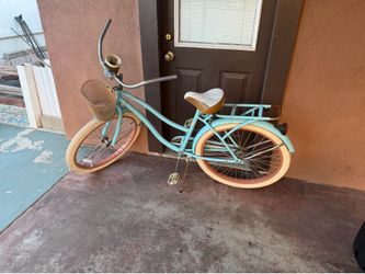 Huffy beach bike