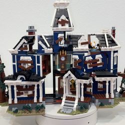 Lego The Creel House (Stranger Things) (Fully Built!)