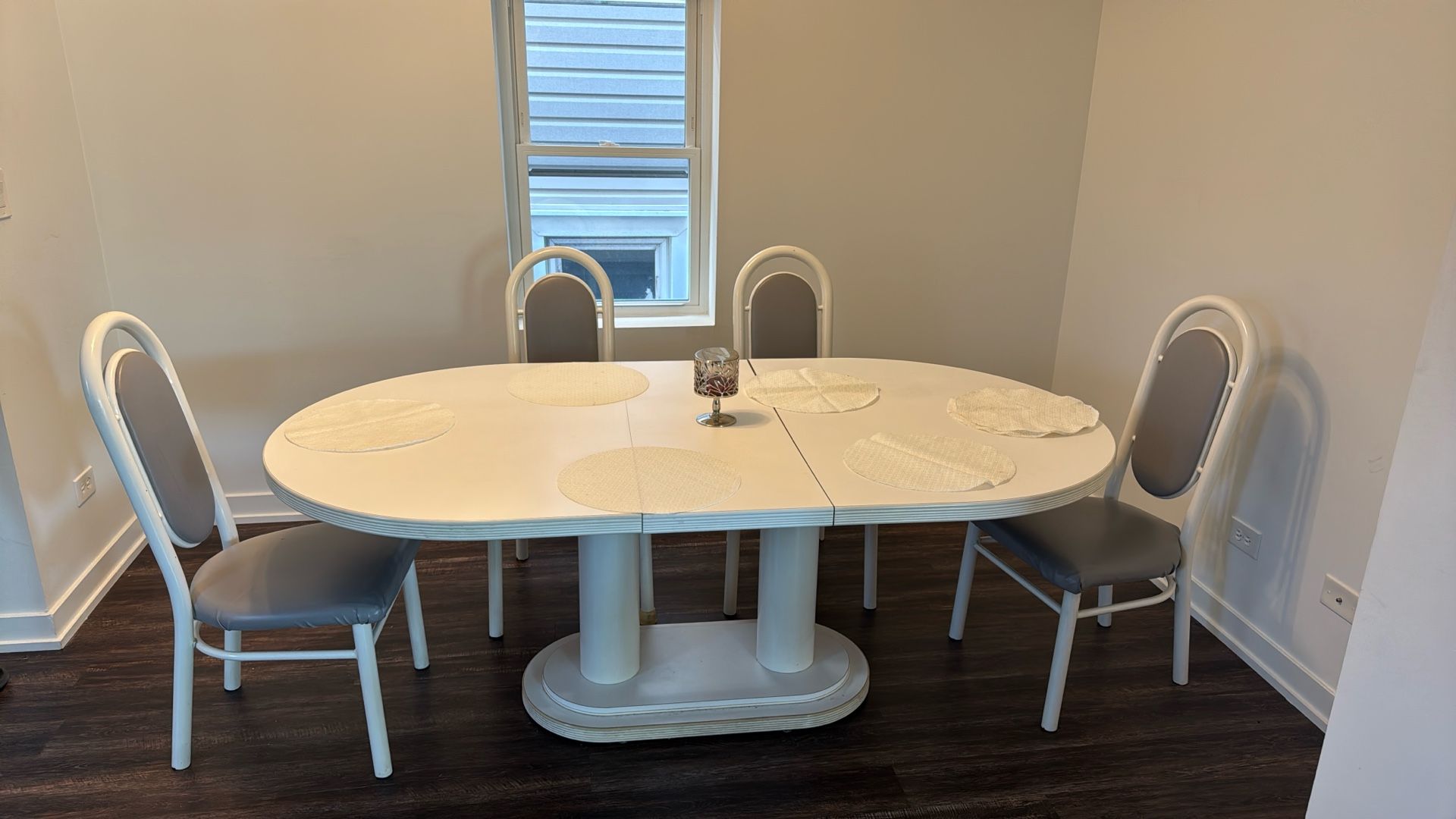 Adjustable Dinging Room Table