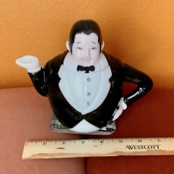 COLLECTIBLE TEAPOT, “BUTLER” VINTAGE, GREAT GIFT (SALE)