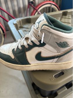 Nike Jordan boys shoes