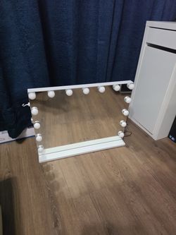 Vanity mirror with lights