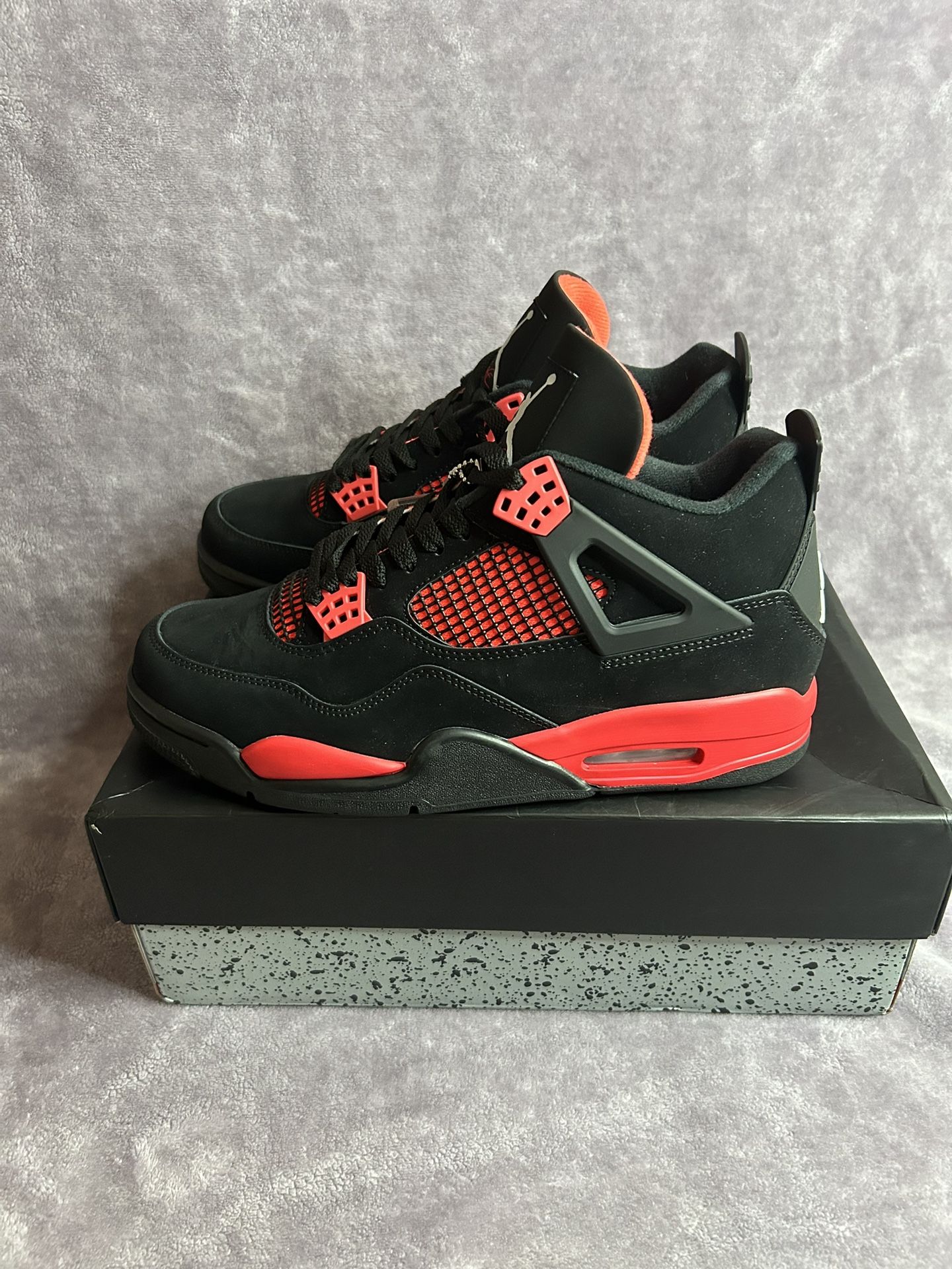 Jordan 4 Red Thunder Mens Size 10