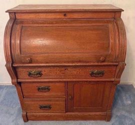 VINTAGE ROLL TOP SOLID WOOD DESK