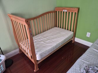 Baby crib