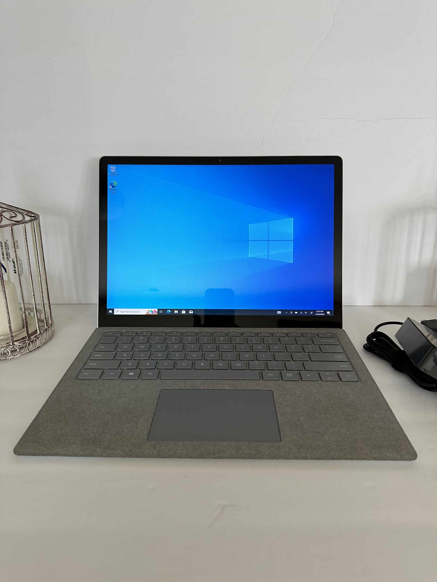 Microsoft Surface laptop model 1769-17 7th gen