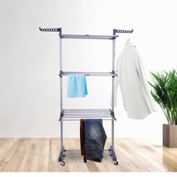 ***EXCELLENT PRICE ***Large CLOTHES DRYING RACK- Like New 