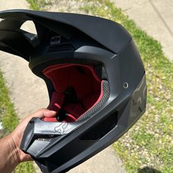 dirtbike helmet outdoor fan game monitor and barstools