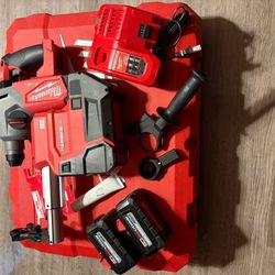 M18 FUEL 18V Lithium-Ion Brushless 1 in. Cordless SDS-Plus Rotary Hammer/Dust Extractor Kit, Two 6.0 Ah Batteries