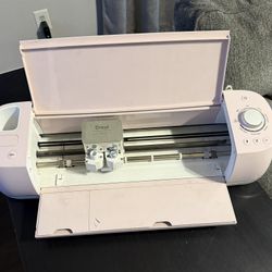 Cricut Explore Air 2 Excellent Condition 