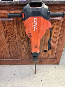 Hilti TE 2000-AVR Demolition jack hammer
