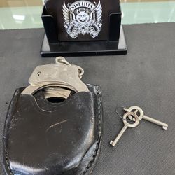 Smith & Wesson Handcuffs
