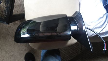 94 Chevy Suburban or 1500 pickup truck driver side electric mirror.