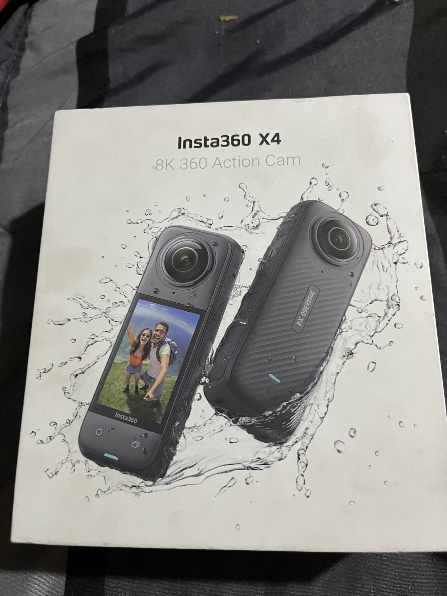 Insta 360 X4