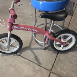 Kids Training Bike. No Pedals 