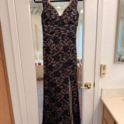 Emerald Sundae Black Lace Event Dress Long Leg Slit Size Medium
