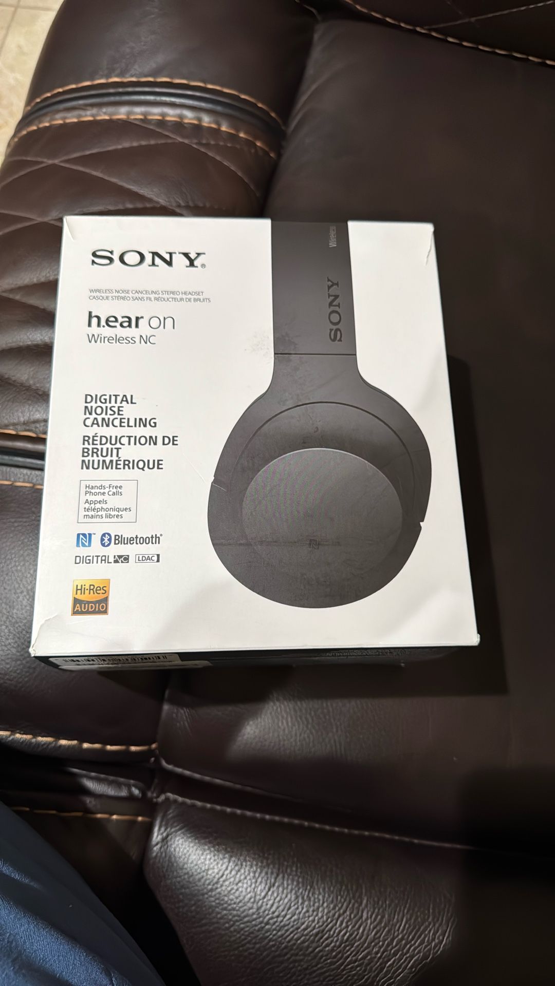 High Resolution Wireless Headphones