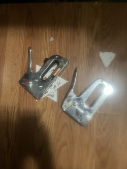 Tacking/staple Gun