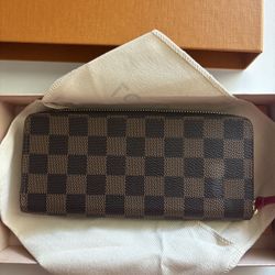 LV Wallet 