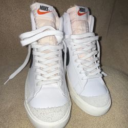 Men’s Size 11.5 Nike Blazer Mid 77 Vintage 