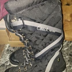 Women's COACH SNOW BOOTS SIZE 6.5