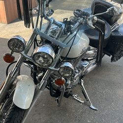 Yamaha V-star   1100 cc motorcycle 