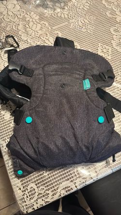 Infantino baby carrier