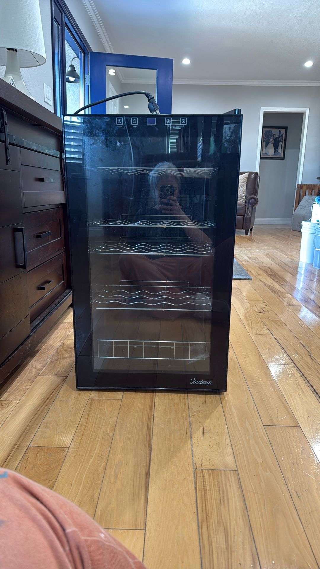 Vinotrmp Wine Refrigerator