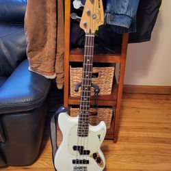 Fender Mustang PJ Bass 