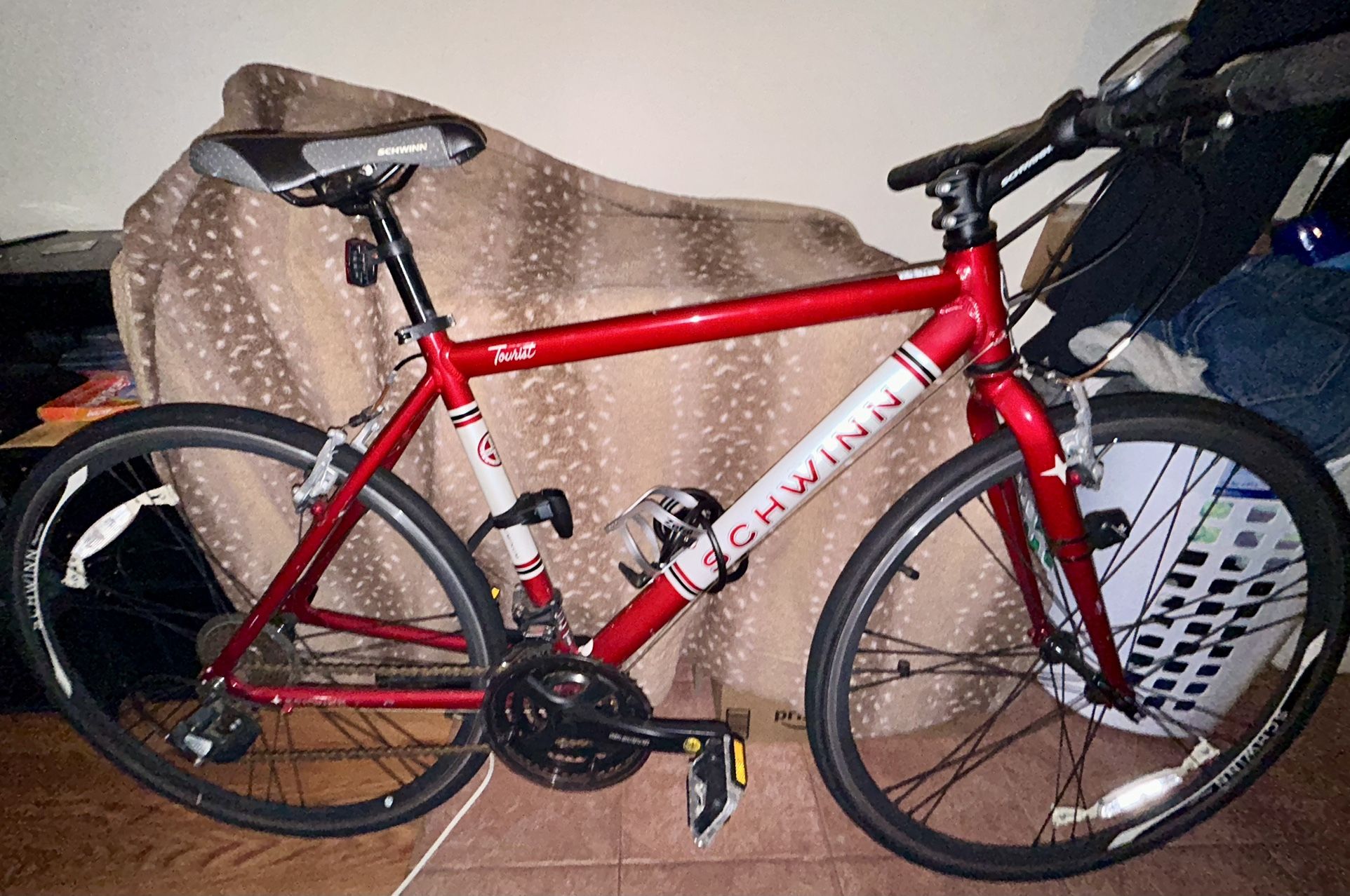Schwinn Tourist - MINT CONDITION -  Red/White W/ Accessories