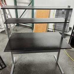 3-tier Desk