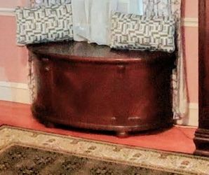 Broyhill Solid cherry hope chest / blanket chest cedar lined