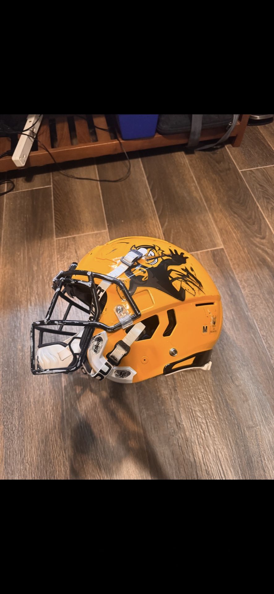 2024 Shutt F7 Size Medium 1 Bar Face mask
