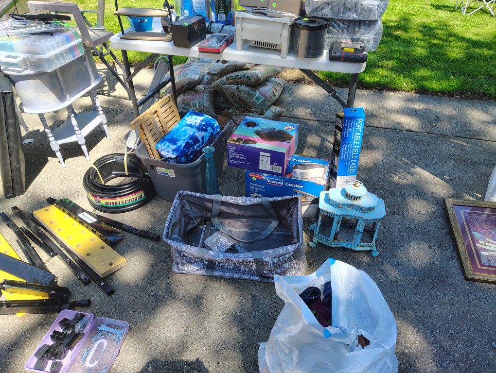 YARD SALE