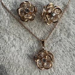 Rose Gold Crystal Roses Flowers Necklace and Earrings Set