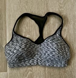 Lululemon Speed Up Sports Bra Athletic Yoga Running Size 8 Black White