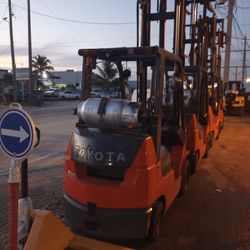 FORKLIFT TOYOTA $6000 And UP