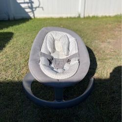 Nuna Leaf Swing 