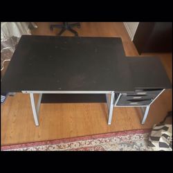 Adjustable Drawing Table 