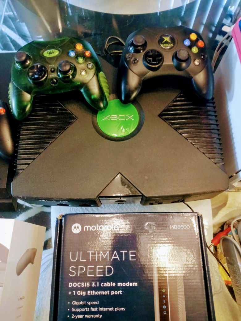 X BOX/SONY PS4/Wii/OCULUS/MODEM/40 GAMES